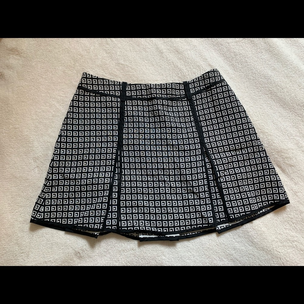 Vintage Holt Renfrew mode skirt. 60’s inspired! 🐾